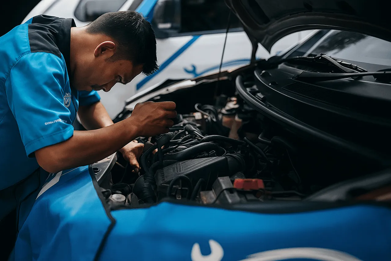 Ciri-ciri mobil butuh servis ringan